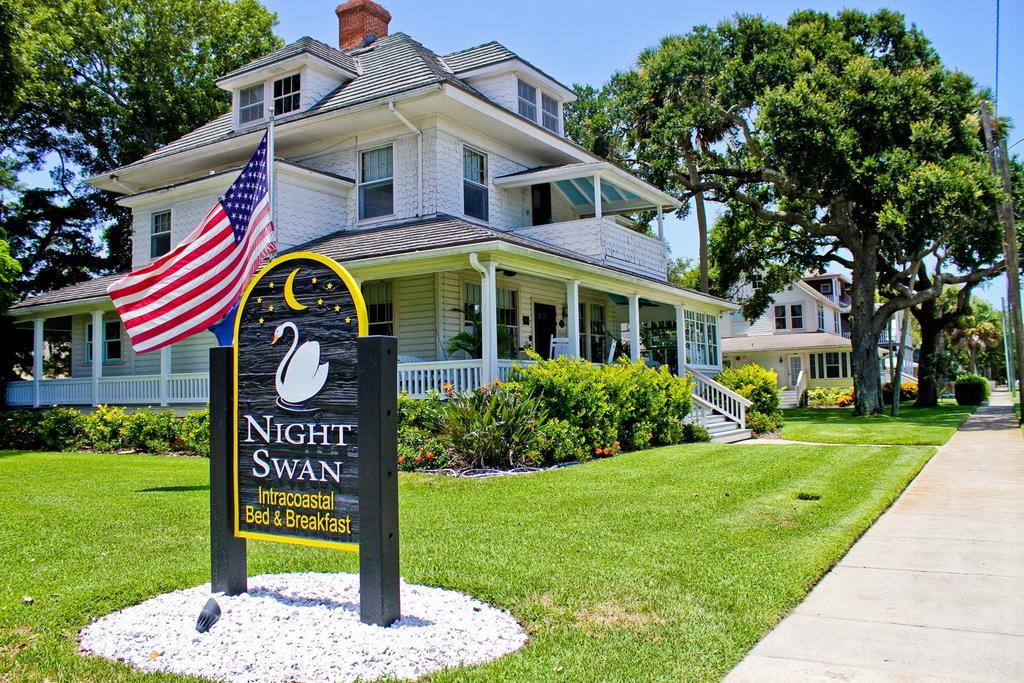 Night Swan Intracoastal Bed & Breakfast New Smyrna Beach Exterior photo